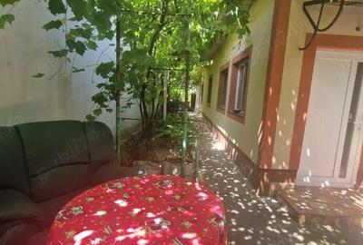 Casă cu 3 camere în Central - 1