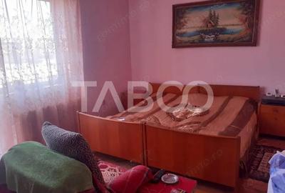 Casa 6 camere 3 bai curte si gradina 400 mp panouri fotovoltaice - 5