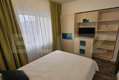Apartament cu 3 camere, 100 mp, etaj 2, Craiovita Noua, zona - 6