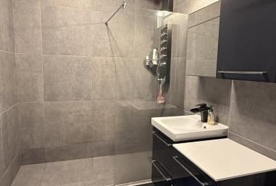 Apartament cu 3 camere semidecomandat, mobilat în Central - 4