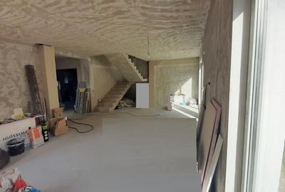 Duplex cu 6 camere cu Canalizare în Europa - 5