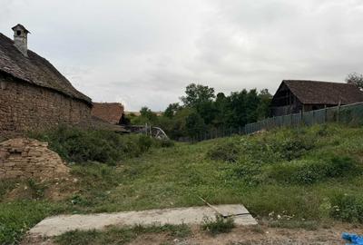Teren de 1134 mp, în Cobor