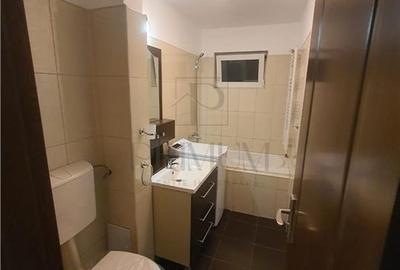 Apartament cu 3 camere decomandat, mobilat în Dâmbovița - 6