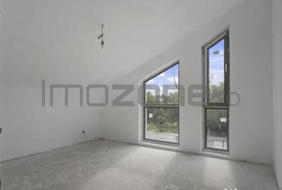 Casă cu 4 camere cu Teren 420 Mp în Vest