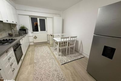 Apartament cu 4 camere decomandat în Central - 8