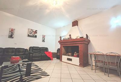Casa saseasca  traditionala cu 4 camere - 1