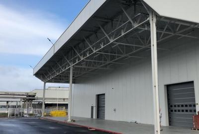 Spațiu industrial, de 4,200 mp, în Central - 4