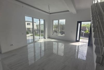 Casă individuală cu 3 camere cu Teren 250 Mp în Central - 17