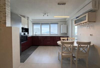 Apartament cu 3 camere decomandat în Central - 1