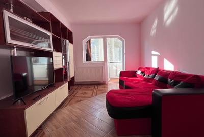 Apartament cu 3 camere decomandat în Astra - 1