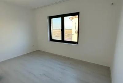 Casă cu 5 camere cu Teren 378 Mp în Vest - 14