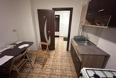 Apartament cu 2 camere decomandat, mobilat în Dacia - 3