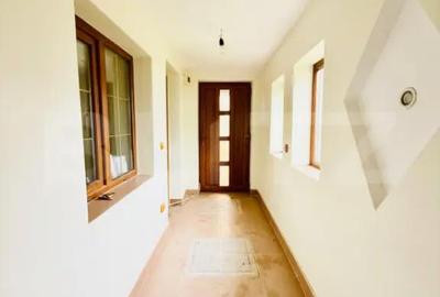 Casă cu 3 camere cu Teren 1900 Mp în Central - 11