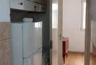 Apartament cu 3 camere decomandat în Dâmbu Pietros - 3