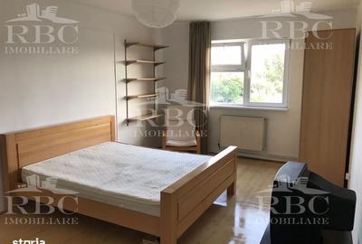 Garsonieră decomandată în Central