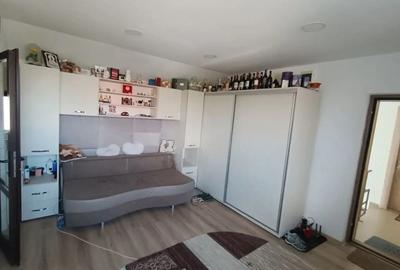 Garsonieră semidecomandată în Central