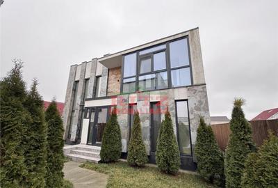 Casă cu 4 camere cu Teren 381 Mp în Central - 14