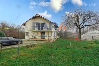 Casă cu 3 dormitoare și 2600 mp teren - 2