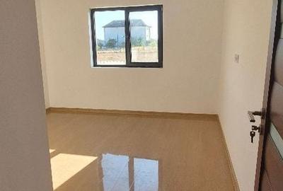 Casă cu 3 camere în Clinceni - 13