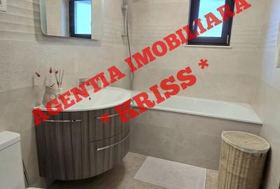 Apartament cu 4 camere decomandat în Trivale - 14