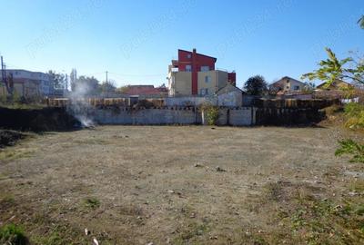 Teren de 2615 mp, în Palas - 3