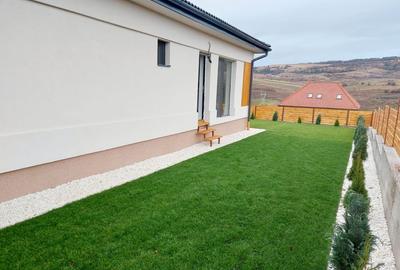 Casă individuală cu 4 camere cu Teren 500 Mp în Corușu - 11