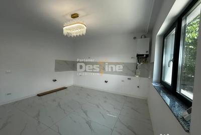 Casă cu 4 camere cu Teren 400 Mp în Rediu - 12