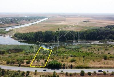 Teren de 2500 mp, în Naipu - 3