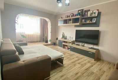 Apartament cu 3 camere decomandat în Sud - 2