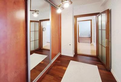 Apartament cu 3 camere decomandat în Central - 4