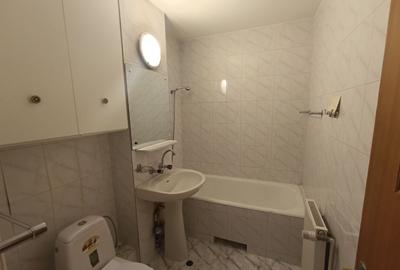 Apartament cu 4 camere decomandat în Bartolomeu - 4