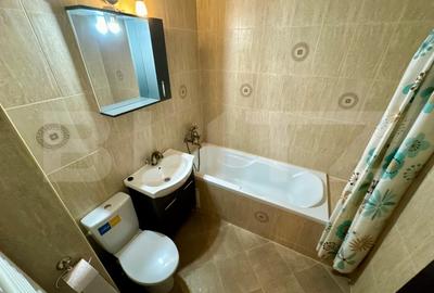 Apartament de vanzare, 3 camere, 55.32 mp - zona Decebal - 13