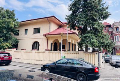 Spațiu de 160 mp in Duplex cu 5 birouri / Aviatorilor / Kiseleff / Ideal Firma