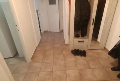 Proprietar,Vand Chiar in Complexul Studen?esc,Langa Stadion si Profi,Cu Centrala,Decomandat - 3