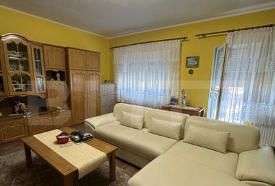 Casa P+2, 240 mp, 300 mp teren, zona Titulescu - 1