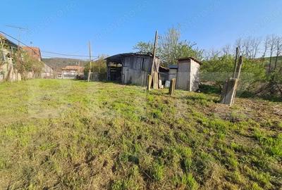 Casă cu 2 camere cu Teren 15000 Mp în Central - 16