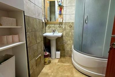 Apartament 3 camere decomandat ( balcon si două pivnițe) - 10