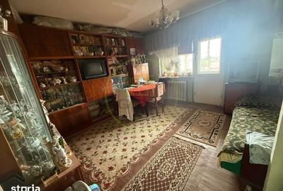 Apartament cu 3 camere decomandat în Central - 1