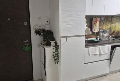 Apartament cu 3 camere în Crângași