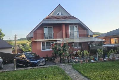 Casa solida cu teren generos – Voiniceni, 1138 mp, zona linistita - 4