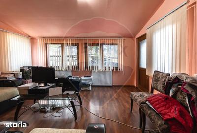 Apartament cu 3 camere, mobilat în Central - 6