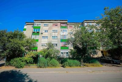 De vanzare apartament cu 2 camere in zona Rogerius, str Milcovului - 18