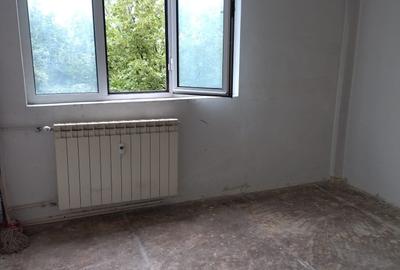 Apartament 3 camere semidecomandat cu posibilitate de centrala termica - 9
