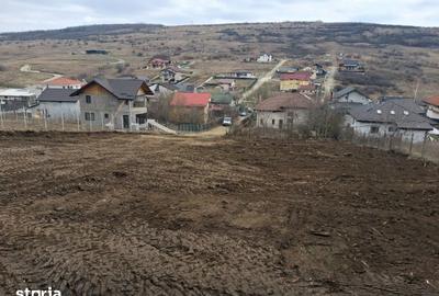 Teren de 551 mp, în Aroneanu - 3