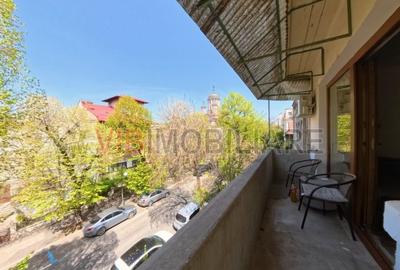 Apartament cu 3 camere semidecomandat, mobilat în Cotroceni - 12