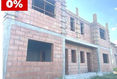 Casă cu 4 camere în Moșnița Veche