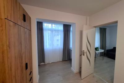 Apartament cu 2 camere, mobilat în Central