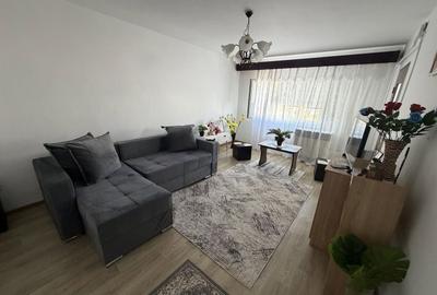 Apartament cu 2 camere decomandat, mobilat în Radu Negru