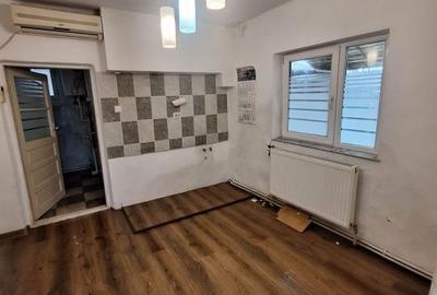 Casă cu 4 camere cu Canalizare în Viile Noi - 5
