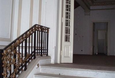 Casă cu 4 camere cu Teren 750 Mp în Central - 13